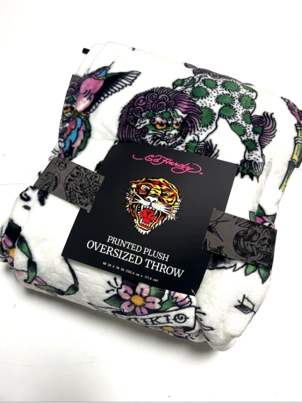 NWT Ed Hardy Oversized Plush Throw Blanket White Skull Foo Dog Bird Tattoo 60x70